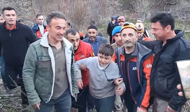 Kaybolan 9 yaşındaki çocuk 12 saatlik çalışmanın ardından ormanda bulundu