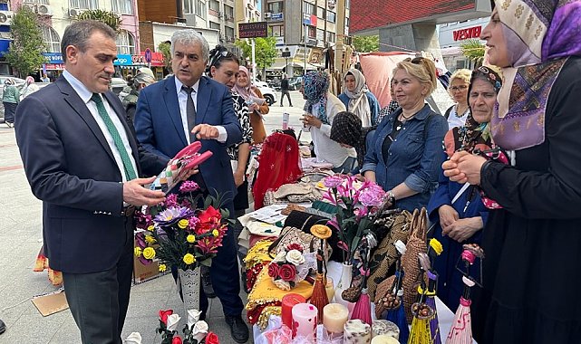 Kaymakam Memiş, yılsonu sergisini ziyaret etti