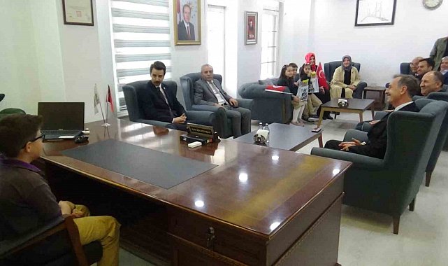 Kaymakamlık koltuğunu öğrenciler devraldı