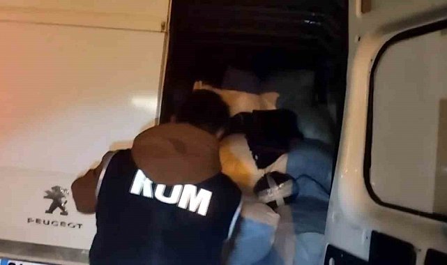 Kayseri'de bin 450 kilogram kaçak tütün ele geçirildi