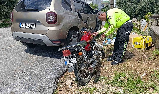 Kaza yapan sürücüler olay yerini terk etti