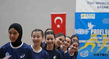 Kazakistanlı öğrenciler Bartın'da buluştu