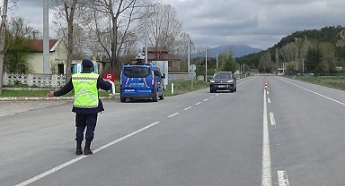 Kazaların yaşandığı güzergahta jandarmadan sıkı trafik denetimi