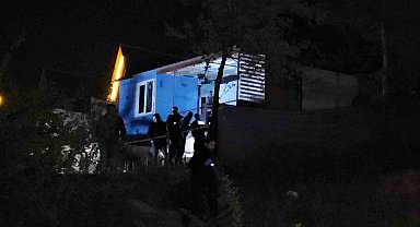 Kazara ateşlendiği öne sürülen tabancayla başından vurularak hayatını kaybetti