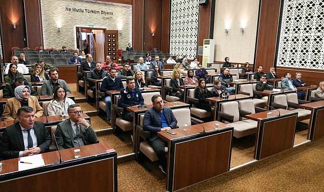 Keçiören'de belediye personeline "Kamu Mali Yönetimi Kontrol Kanunu" eğitimi