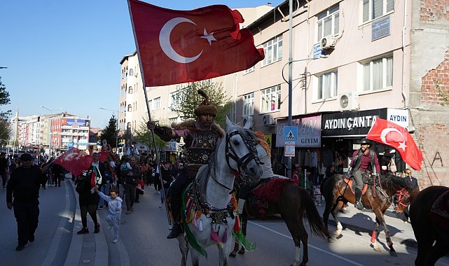 Kepenek giyildi, cura çalındı, Yörükler Burdur'da yürüdü