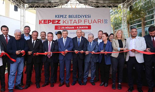 Kepez Kitap Fuarı "Sayfalar Değişir, Değiştirir" temasıyla kapılarını açtı