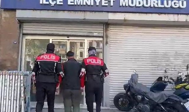 Kesinleşmiş 86 yıl hapisle aranan hırsız İzmir'de yakalandı