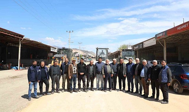 Kırıkhan'da sanayi sitesinde yollar asfaltlandı