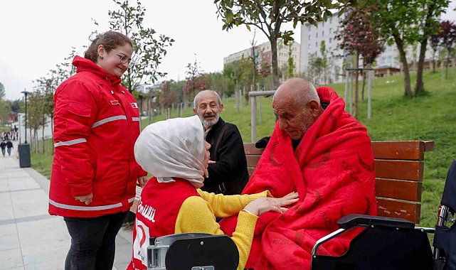 Kızılay, geceyi sokakta geçirecekler için beslenme desteğini sürdürecek