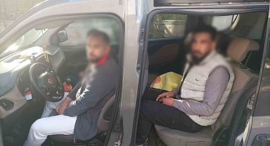 Konya polisi göçmen kaçakçısını suçüstü yakaladı