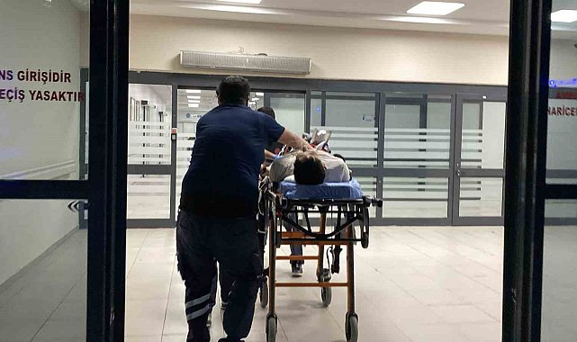 Konya'da bıçaklı kavga: 1'i ağır 2 yaralı