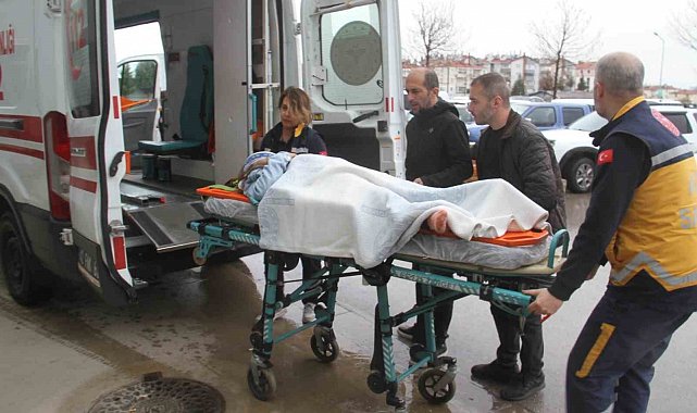 Konya'da iki otomobil çarpıştı: 9 yaralı