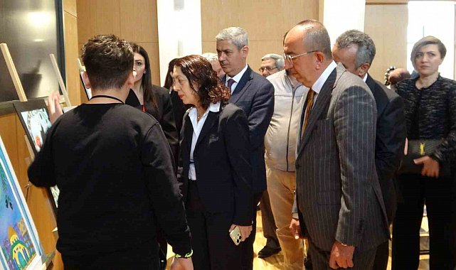 Konya'da Kudüs ve Gazze temalı resim sergisi