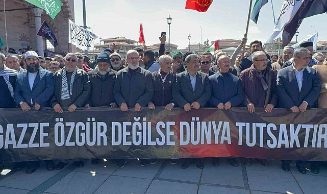 Konya'da "Gazze Ölüyor Ayağa Kalk" yürüyüşü