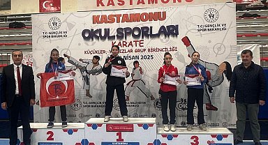 Körfezli karatecilerden 5 sporcu ile 5 şampiyonluk