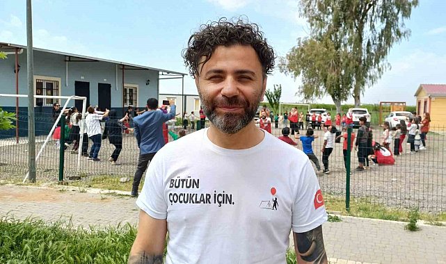 Köy okulunda 30 sene sonra 23 Nisan coşkusu