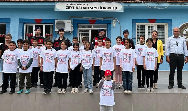 Köyceğiz Jandarması öğrencilerin yüreklerini ısıttı