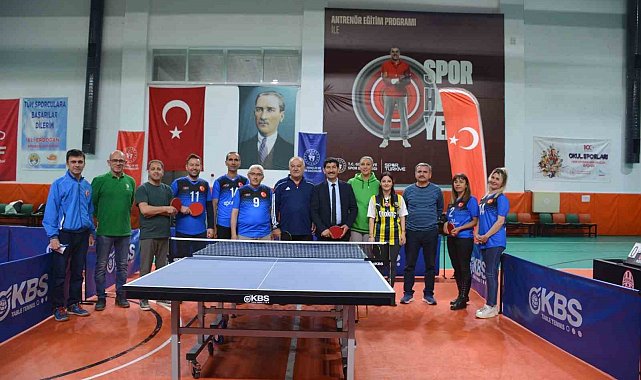 Köyceğiz'de okul yöneticileri sporda buluştu