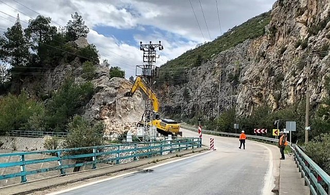 Kozan baraj köprüsünde tehlike sona eriyor