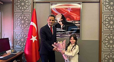 Küçük Kaymakam Duru Özer görev başında