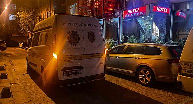 Küçükçekmece'de 60 yaşında bir erkek otel odasında ölü bulundu