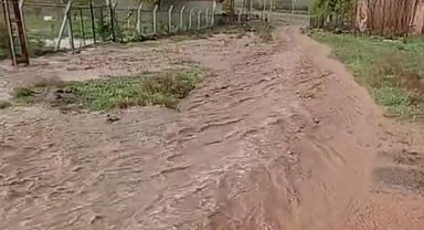 Kulu'da şiddetli dolu ve yağmur yağışı