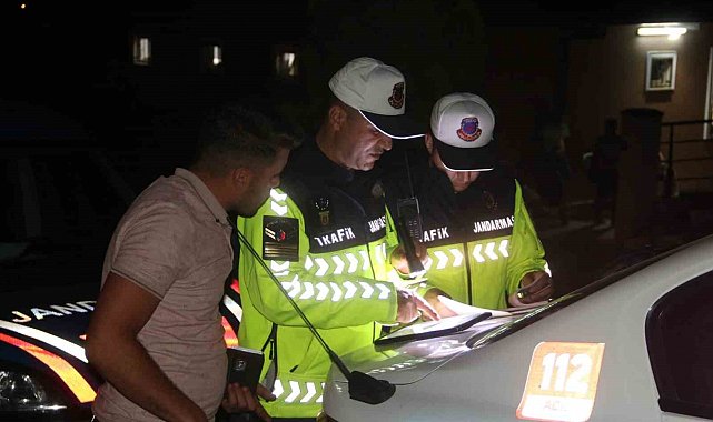 Kurallara uymayan motosiklet sürücüleri jandarmadan kaçamadı