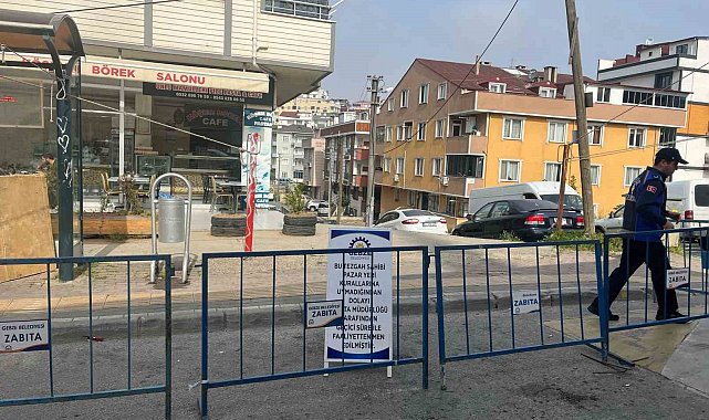 Kurallarına uymayan pazarcı esnafının tezgahı kapatıldı