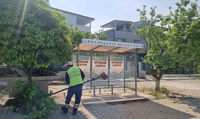 Kuşadası'nda Aydın Büyükşehir Belediyesi'nin çalışmaları sürüyor