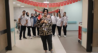 Kütahya Şehir Hastanesinde tedavi gören çocuklar 23 Nisan'ı kutladı