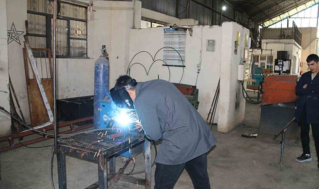 Lise öğrencisi 'Kaynak Yarışması'nda çift derece aldı