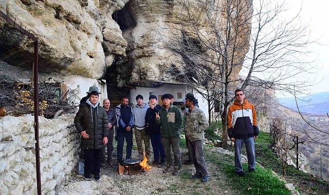 Mağarada geçen bir ömür, dünya ekranlarında