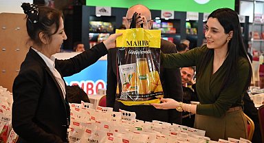 Mahbuba, Antalya'da göz doldurdu