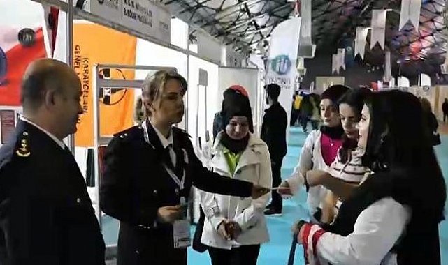 Malatya polis akademisi standına yoğun ilgi