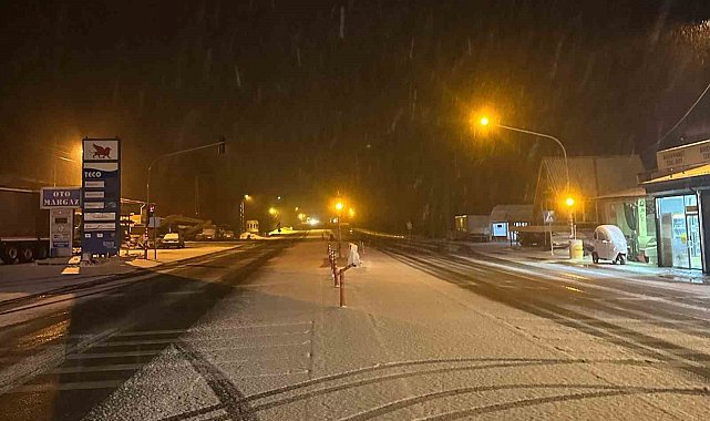 Malatya'da kar yağışı etkili oluyor