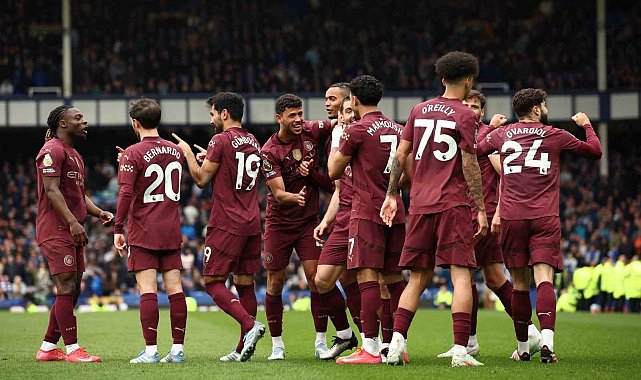 Manchester City, Everton'ı 2-0 ile geçti