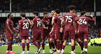 Manchester City, Everton'ı 2-0 ile geçti