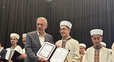 Mardin'de 128 hafız belgesini aldı
