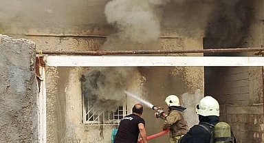 Mardin'de ev yangını itfaiye ekiplerince söndürüldü