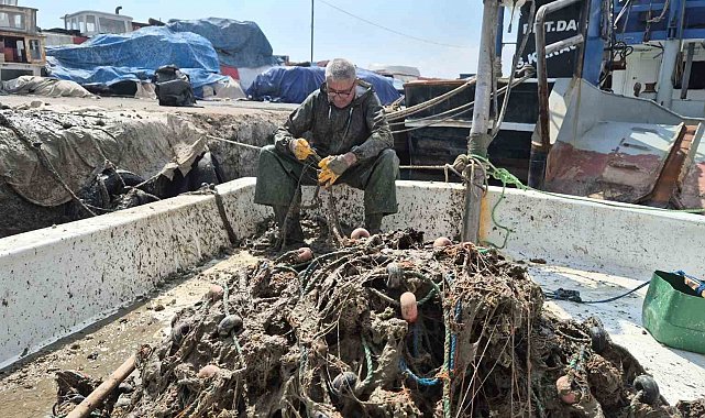 Marmara'da kabus: Ağlarla değil, müsilajla boğuştular