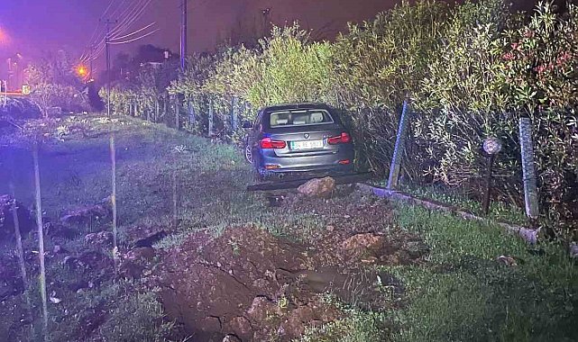 Menteşe'de trafik kazası: Araç sürücüsü her yerde aranıyor