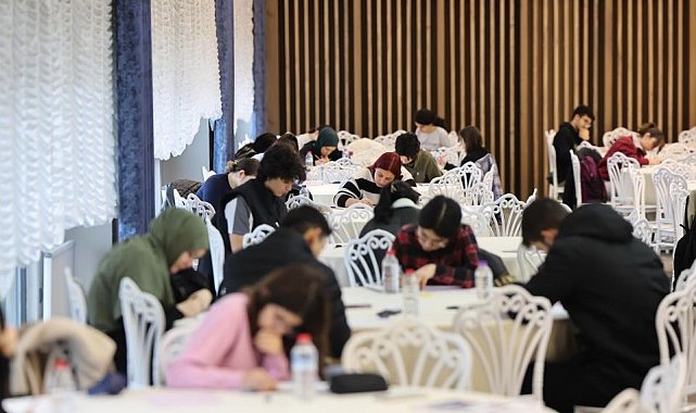 Merkezefendi'de ücretsiz TYT ve AYT denemeleri devam ediyor