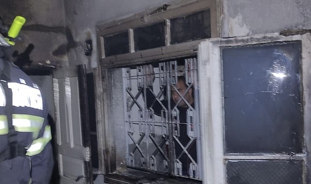 Mersin Tarsus'ta ev yangını