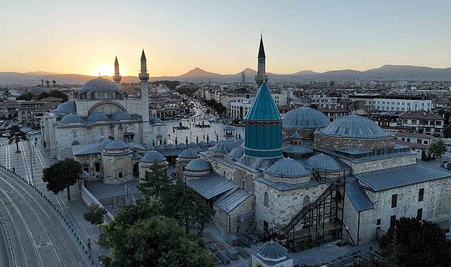 Mevlana Müzesini 9 günlük bayram tatilinde 118 bin 527 kişi ziyaret etti