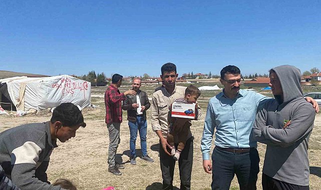 Mevsimlik işçiler Emirdağ'a gelmeye başladı