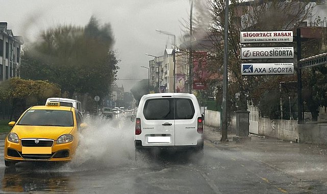 Milas'ta sağanak yağış etkili oldu