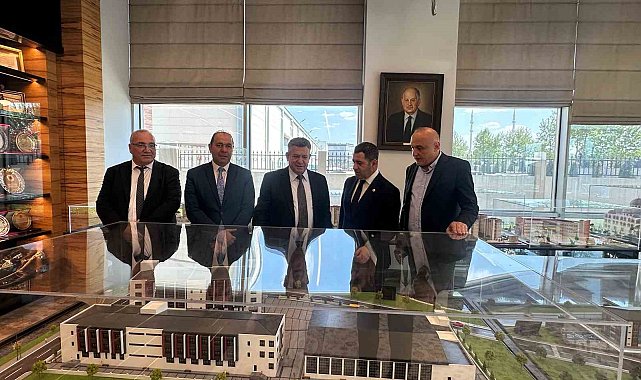 Milletvekili Bozgeyik'ten Merinos Holding'e ziyaret