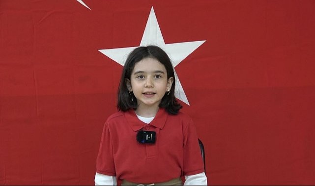 Minik öğrenciler anne ve babalarının Polis Haftası'nı kutladı