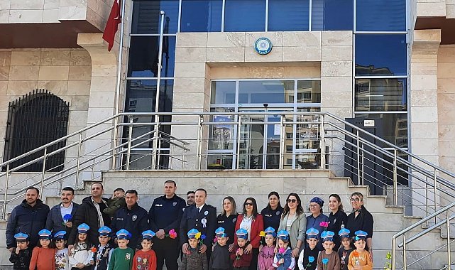 Minik öğrencilerden anlamlı ziyaret